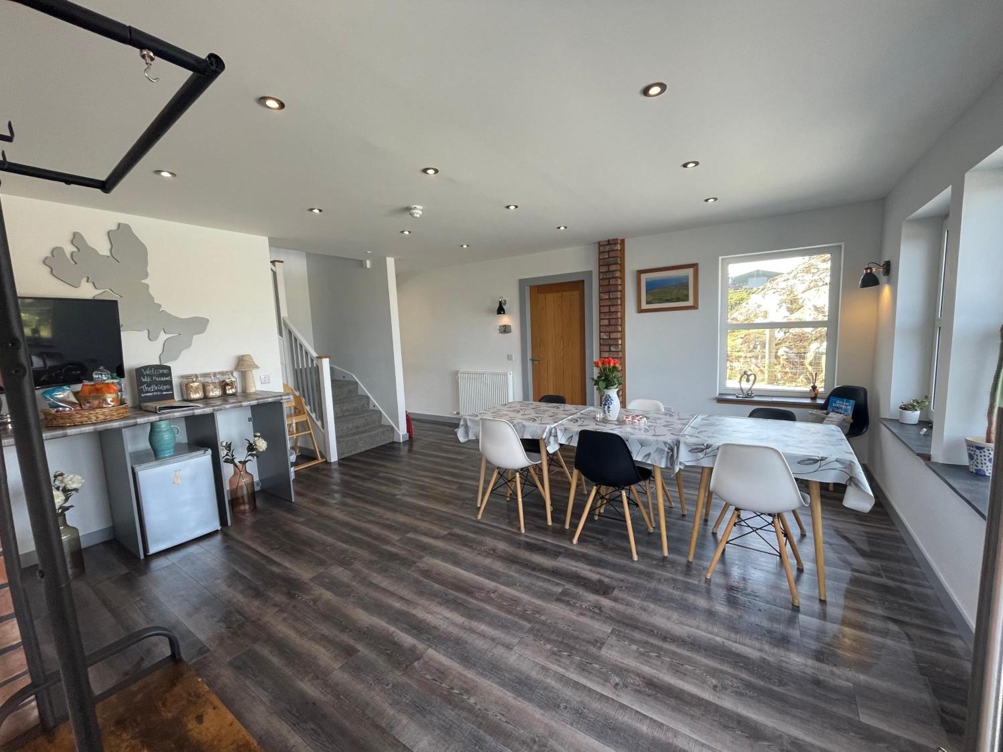 Willa The Bridge Self Catering Kilmaluag Zewnętrze zdjęcie